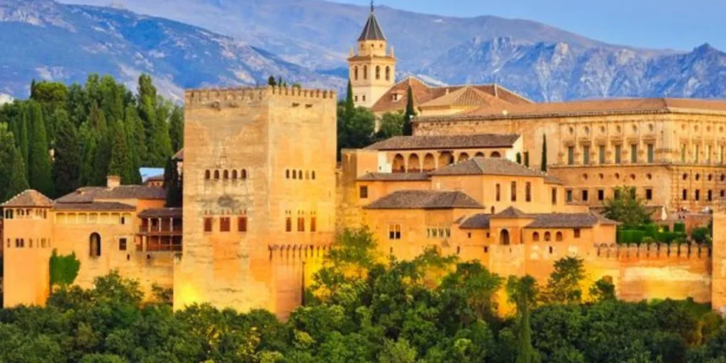 Granada - Best Cities to Visit in Spain