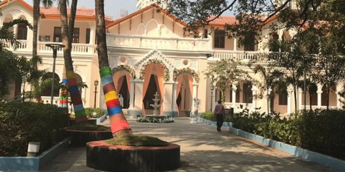 Cumballa Hill - Posh Areas in Mumbai