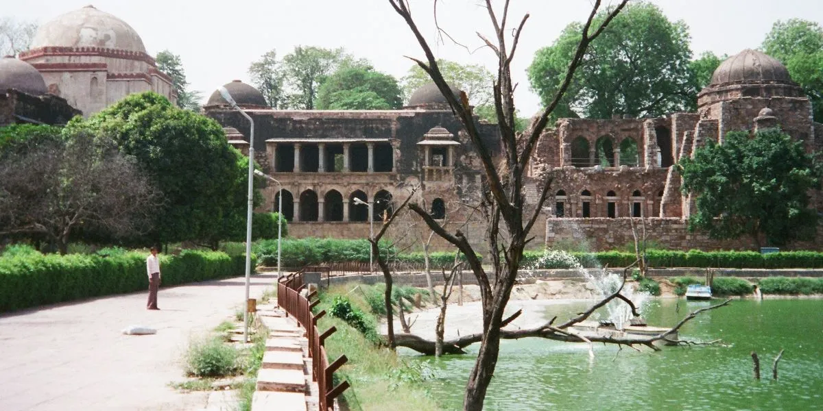 hauz khas - Posh Areas in Delhi