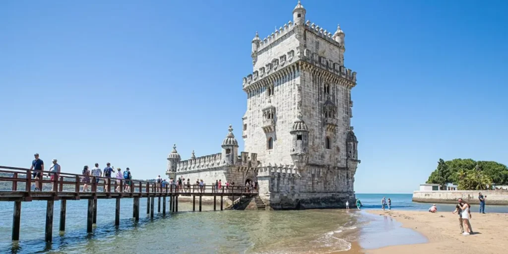 Neighborhoods to Stay in Lisbon