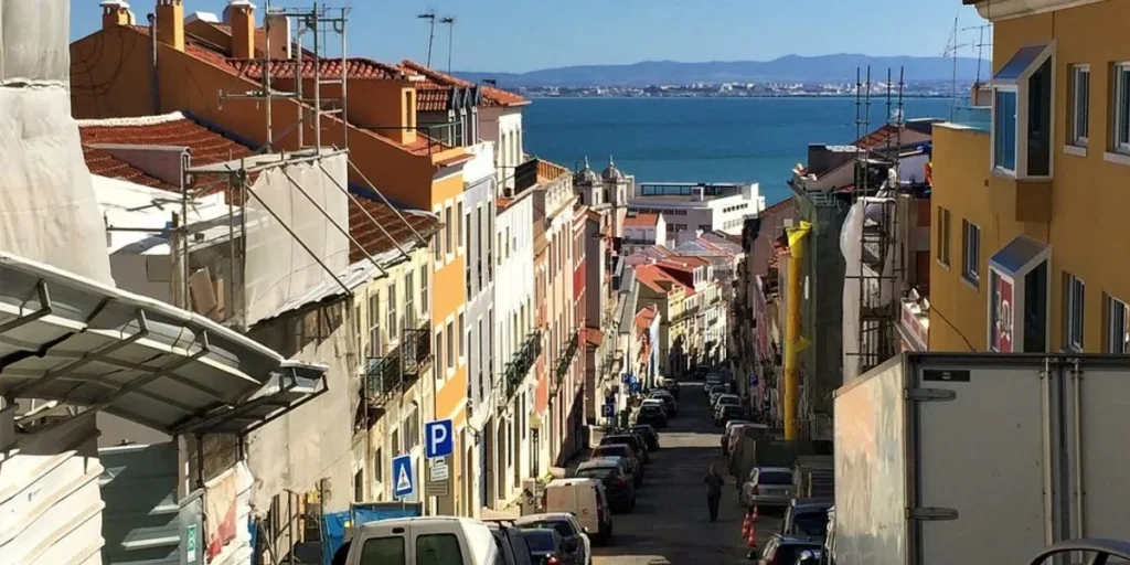 Neighborhoods to Stay in Lisbon