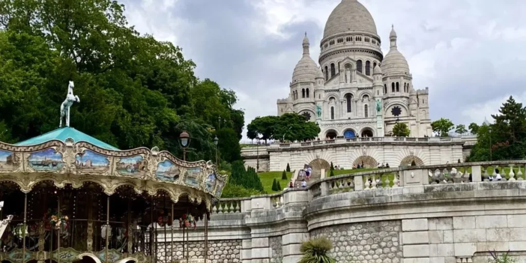 Best Neighborhoods to Stay in Paris